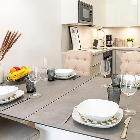 Seaside Deluxe Loft - Beach, Free Parking & 10 Min To Metro * Espoo
