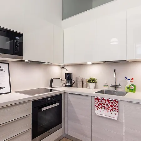 Apartment Seaside Deluxe Loft - Beach, Free Parking & 10 Min To Metro