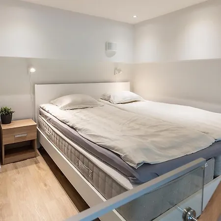 Apartment Seaside Deluxe Loft - Beach, Free Parking & 10 Min To Metro Espoo