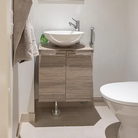 Seaside Deluxe Loft - Beach, Free Parking & 10 Min To Metro Apartmán *