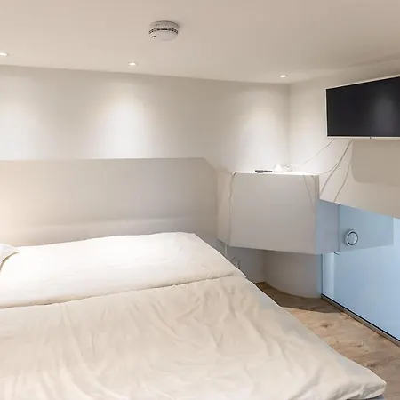 Seaside Deluxe Loft - Beach, Free Parking & 10 Min To Metro Apartment *